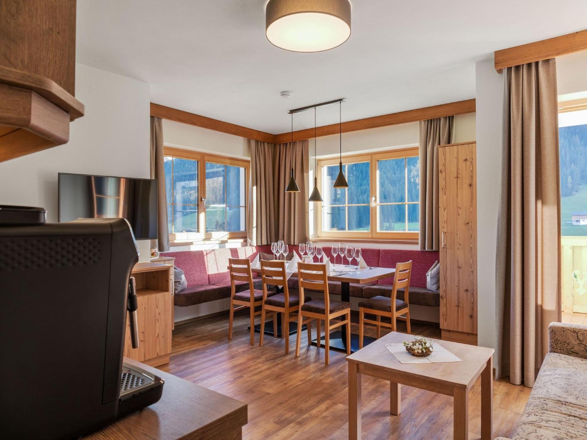 Luxurious Apartment With Sauna In Koenigsleiten Wald im Pinzgau Εξωτερικό φωτογραφία