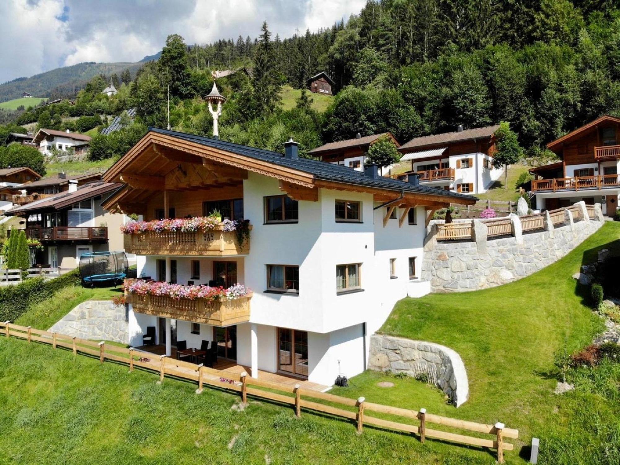 Luxurious Apartment With Sauna In Koenigsleiten Wald im Pinzgau Εξωτερικό φωτογραφία