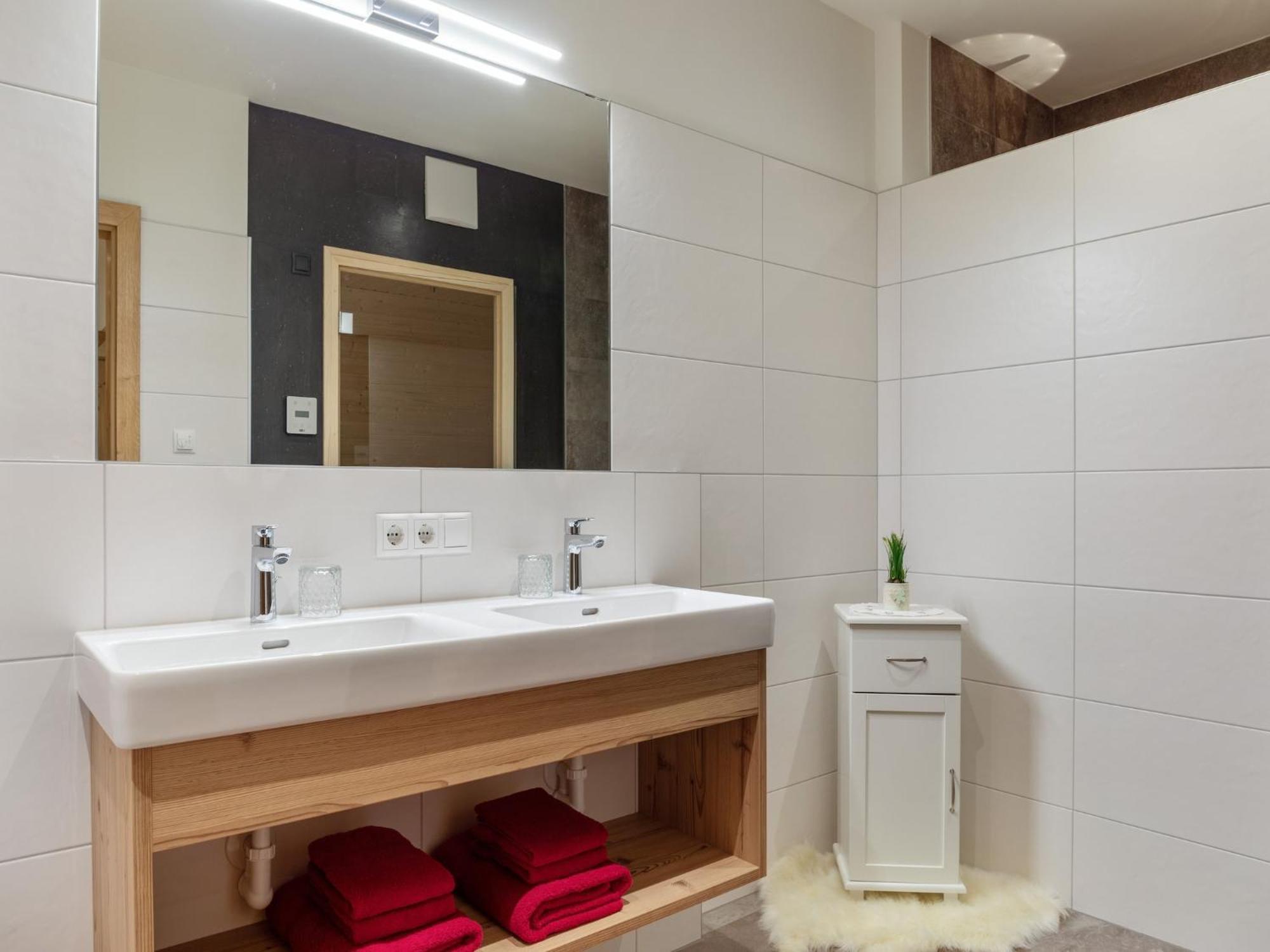 Luxurious Apartment With Sauna In Koenigsleiten Wald im Pinzgau Εξωτερικό φωτογραφία