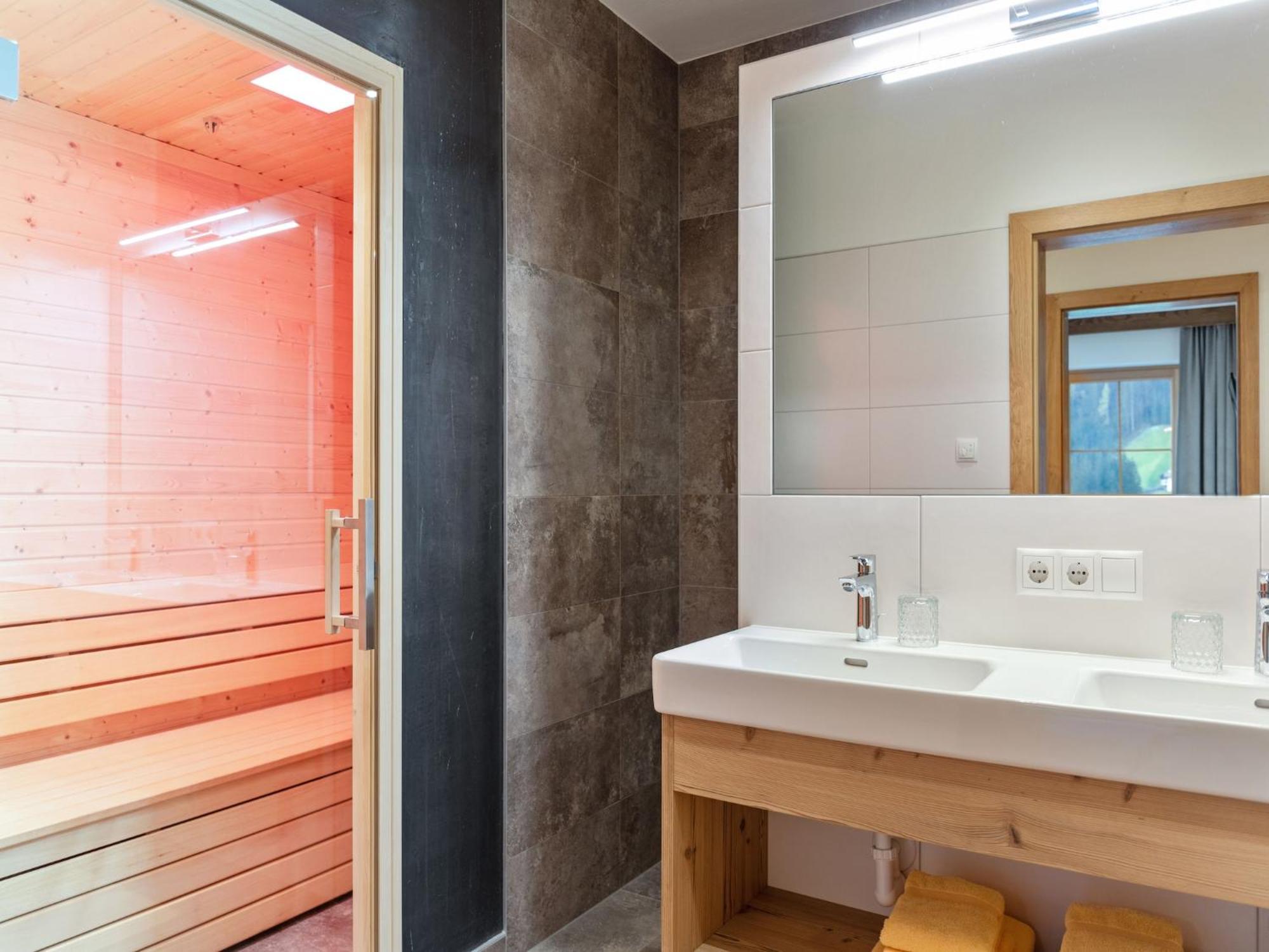 Luxurious Apartment With Sauna In Koenigsleiten Wald im Pinzgau Εξωτερικό φωτογραφία